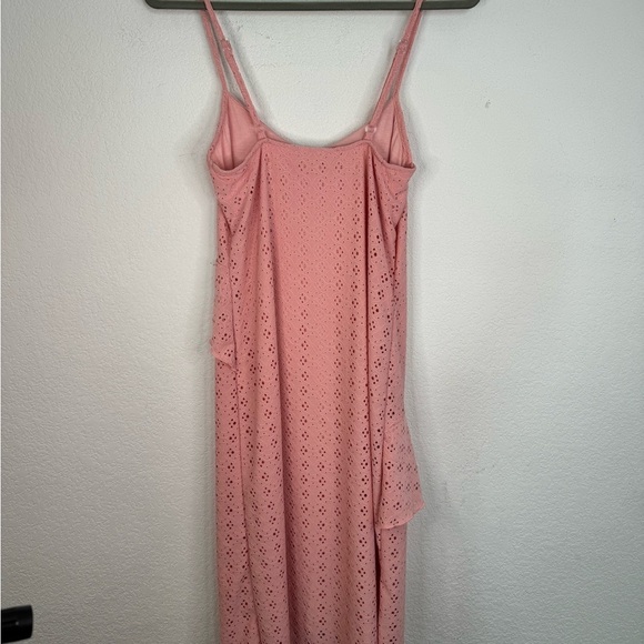 Velvet Torch Baby Pink Spaghetti Strap Lace Detail Dress - Picture 3 of 4